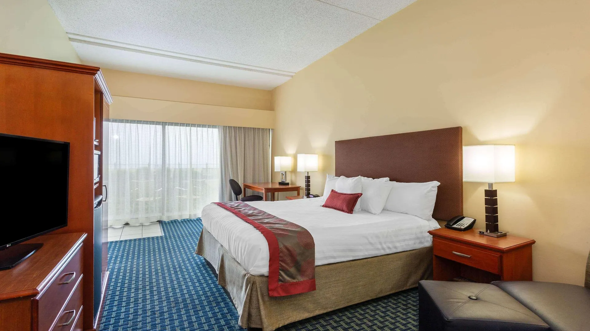 Ramada Plaza By Wyndham Virginia Beach Oceanfront Hotel