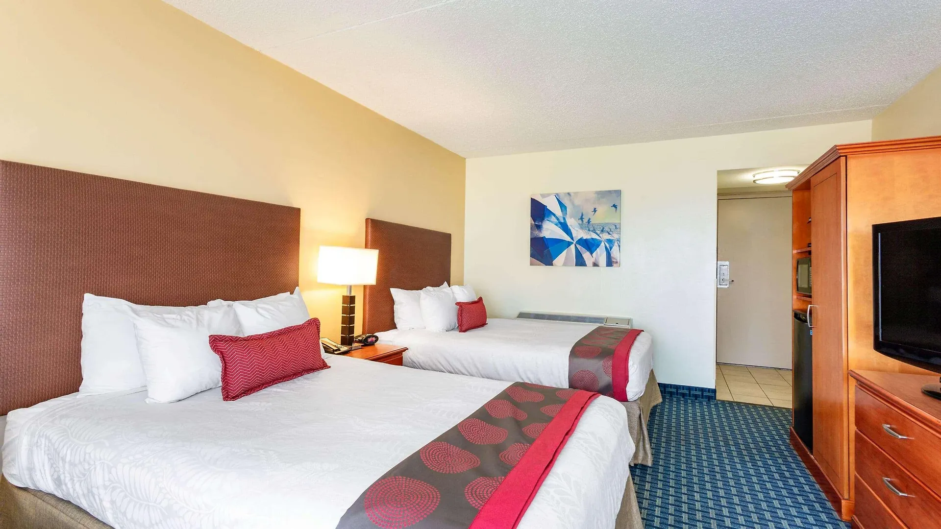 Ramada Plaza By Wyndham Virginia Beach Oceanfront 3*,