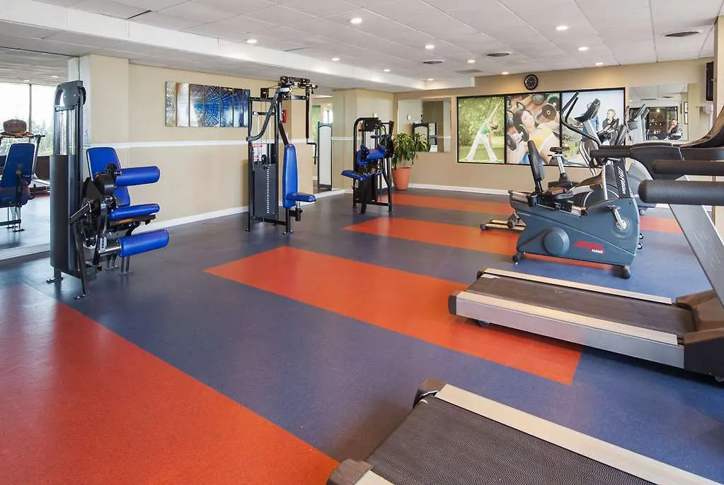 *** Hotel Ramada Plaza By Wyndham Virginia Beach Oceanfront USA